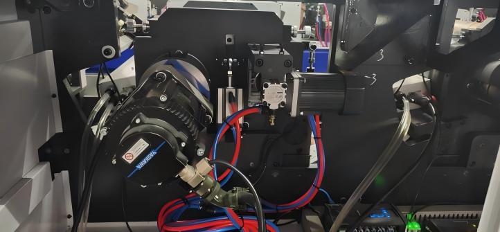 Yaskawa Brand Servo Motors Серводвигатели бренда Yaskawa